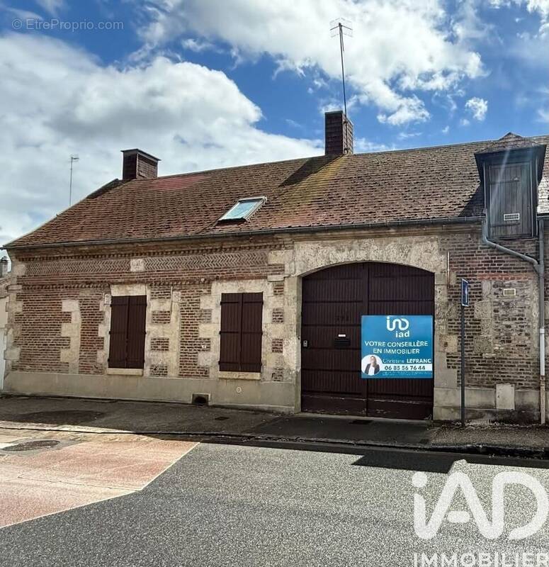 Photo 1 - Maison à COMPIEGNE