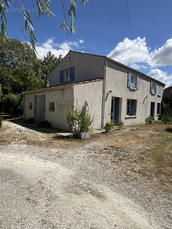 Maison à SAINT-AGNANT