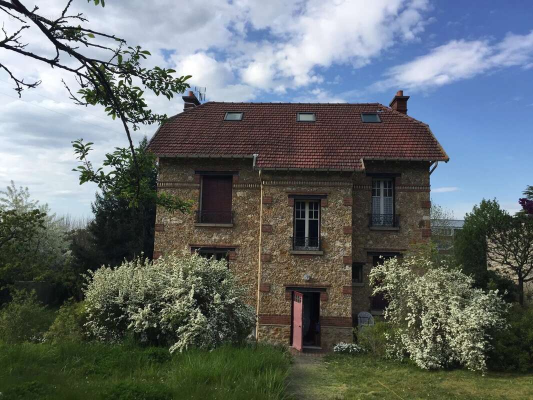 Maison à EPONE