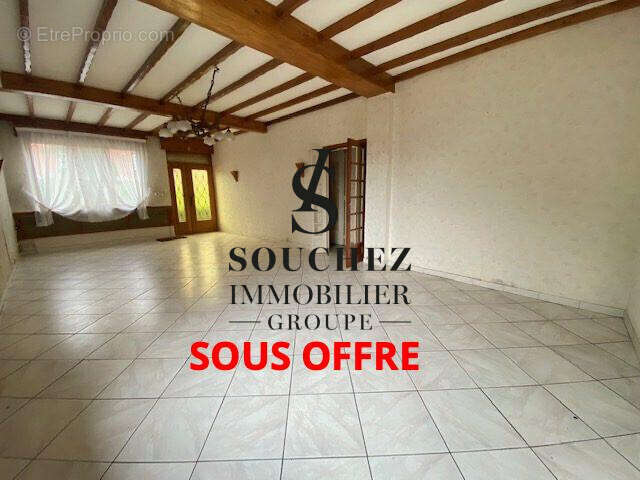 Maison à ANGRES