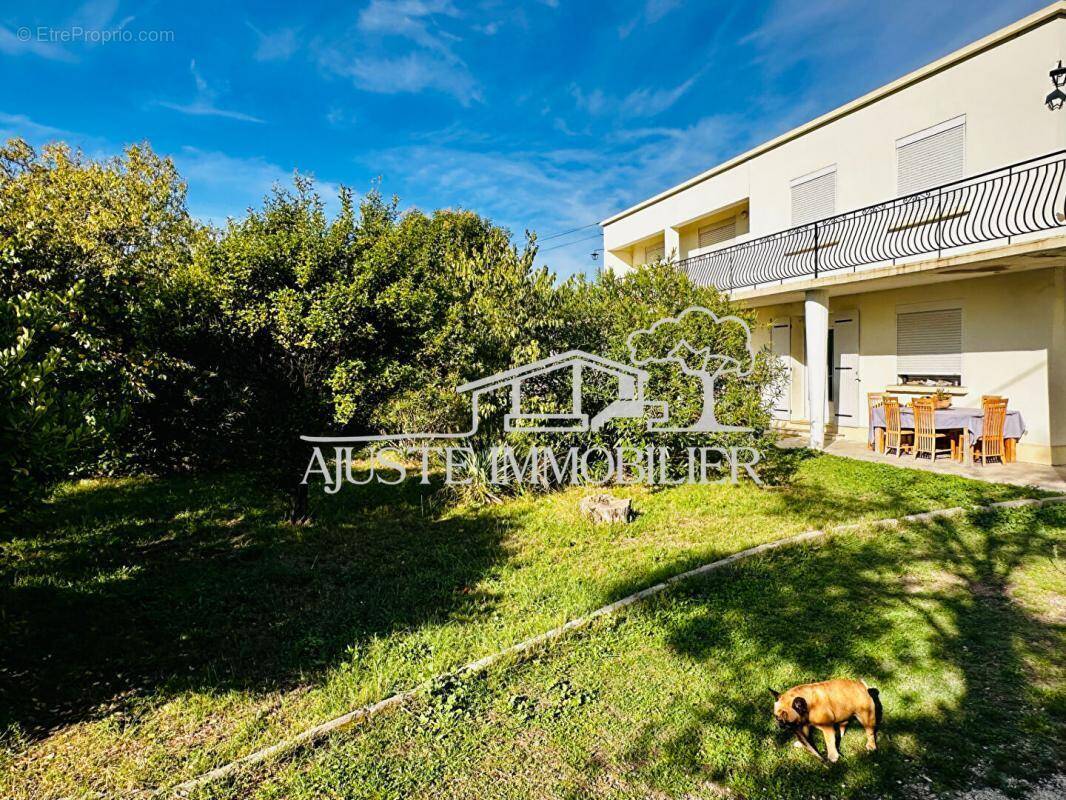 Appartement à SAINT-VICTORET