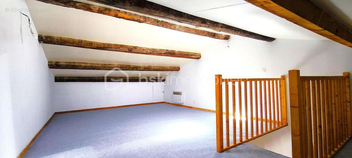 Appartement à CHARLEVAL