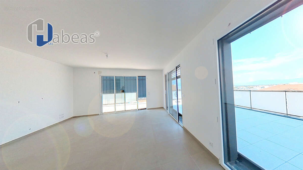 Appartement à VILLE-LA-GRAND