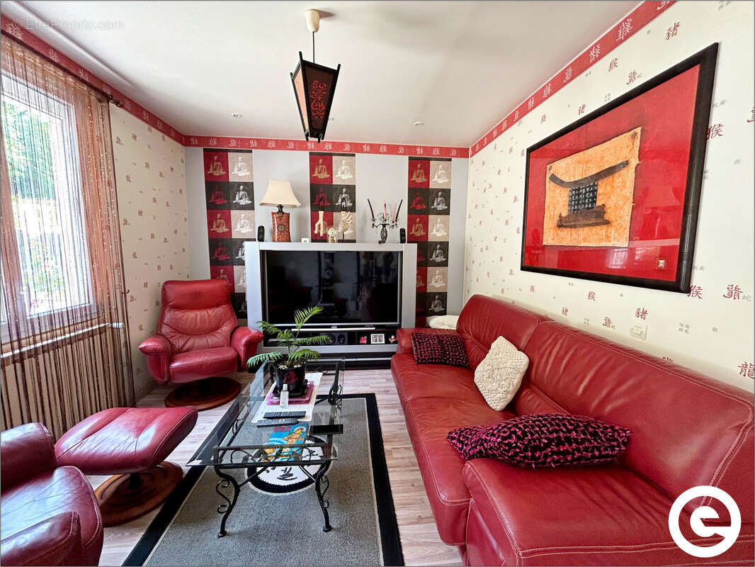 Maison 3 pièce 103 m2 véranda et jardin arboré - Saint-Martin-du-Tertre à 5 min de Sens - photo 3