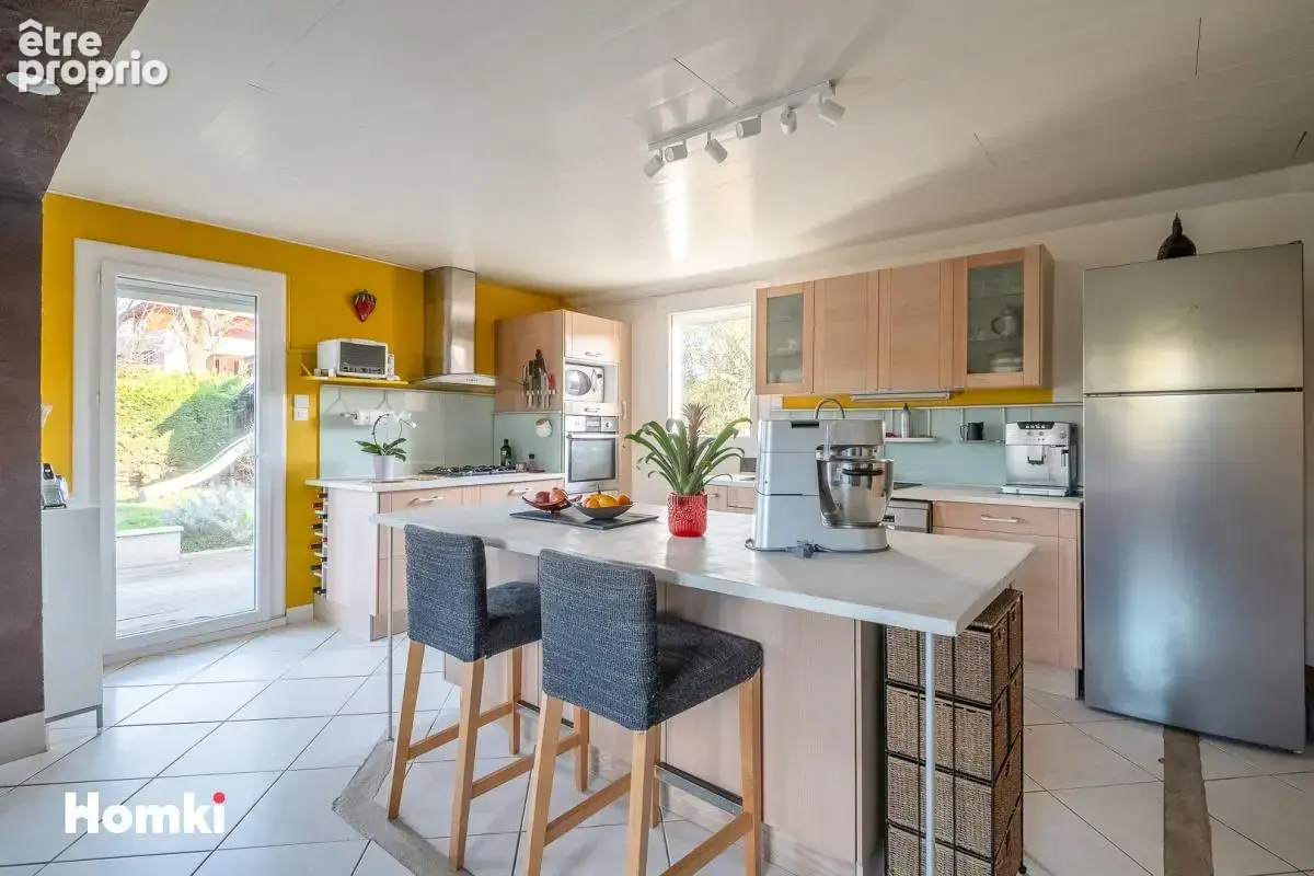 Maison/Villa T6 de 171m² à Simandres 69360 à proximité de Saint Symphorien d'Ozon - photo 6