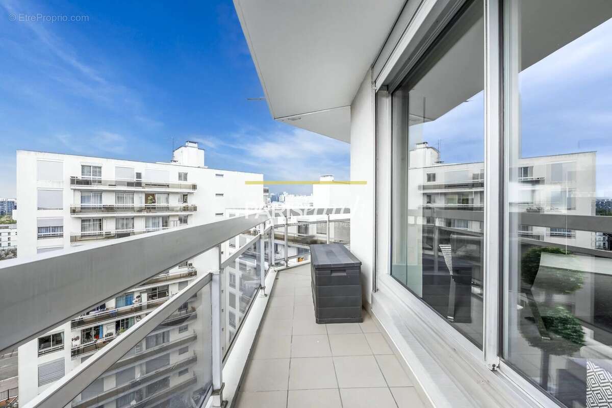 Appartement à LEVALLOIS-PERRET