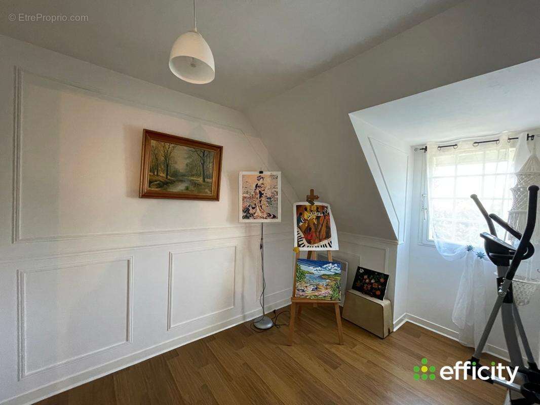 Maison à DROUE-SUR-DROUETTE