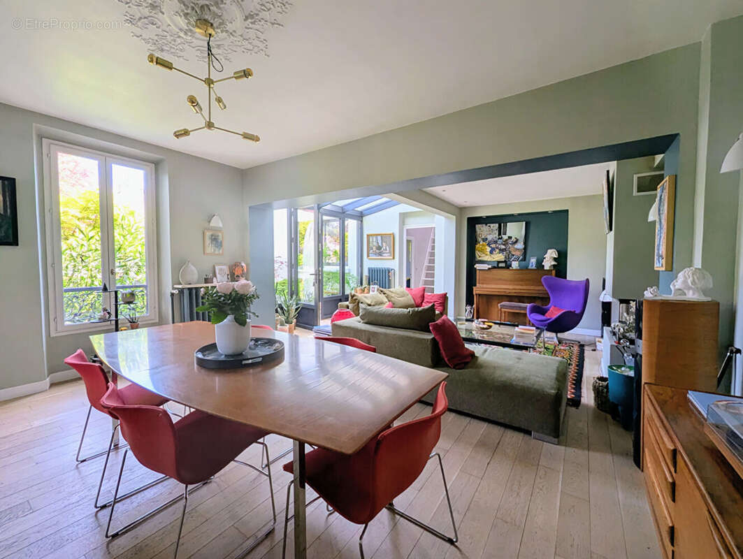 Maison Fontenay-aux-Roses 8 pièces de 200m² avec jardin - photo 4