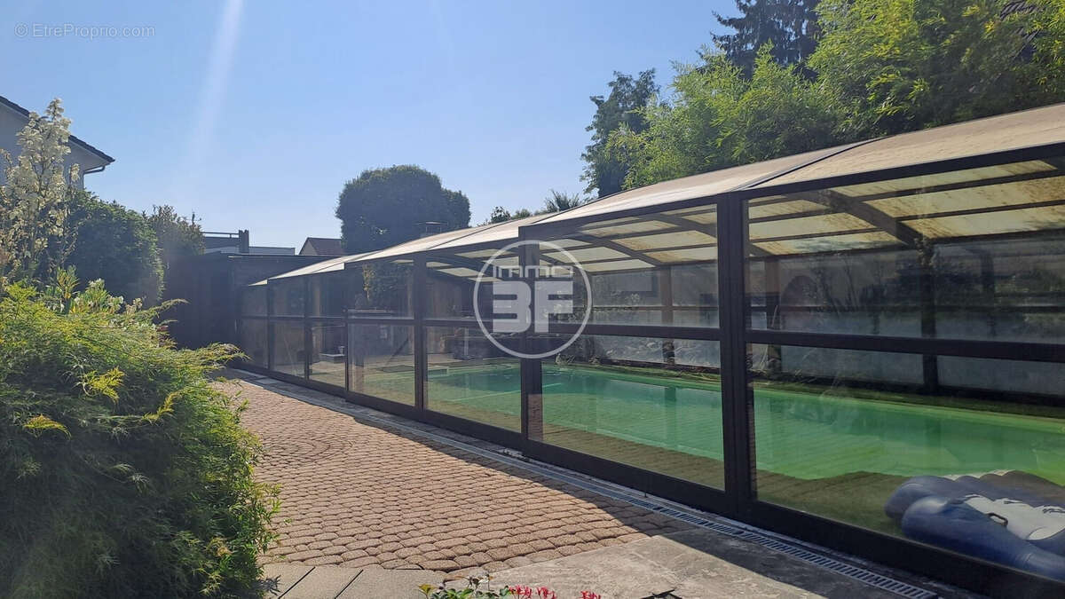 Maison à VILLAGE-NEUF