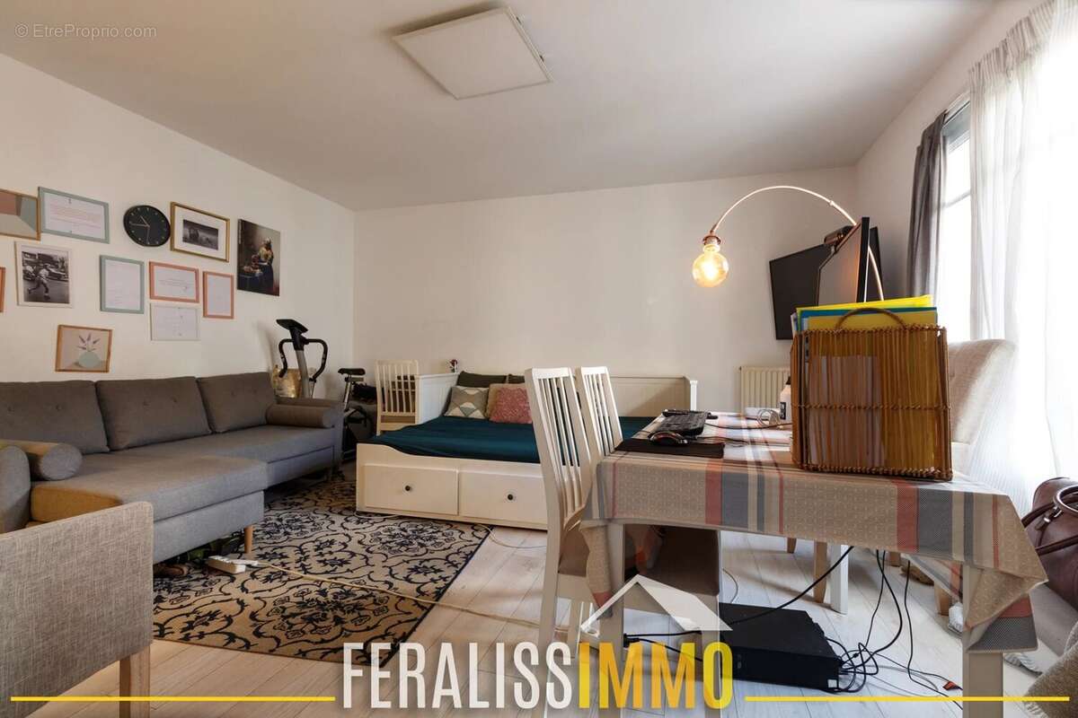 Appartement à COURDIMANCHE