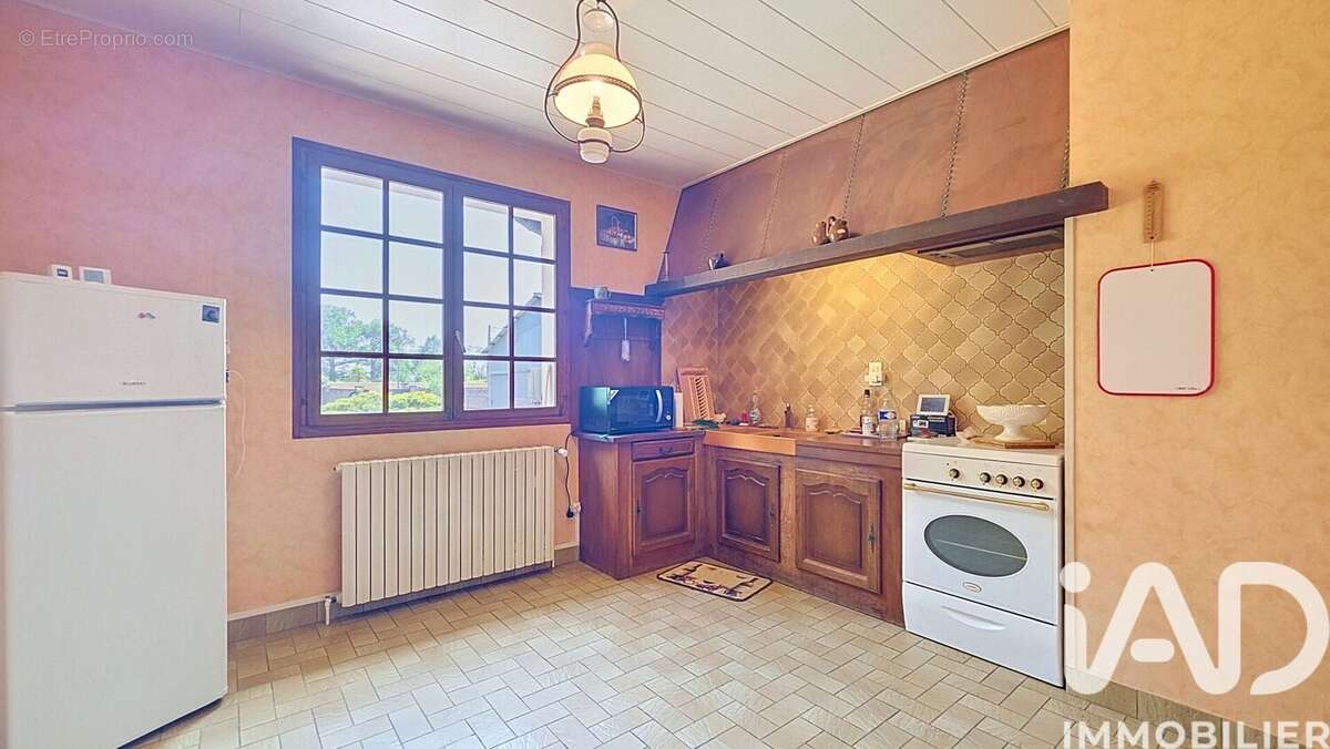 Photo 3 - Maison à YZEURE
