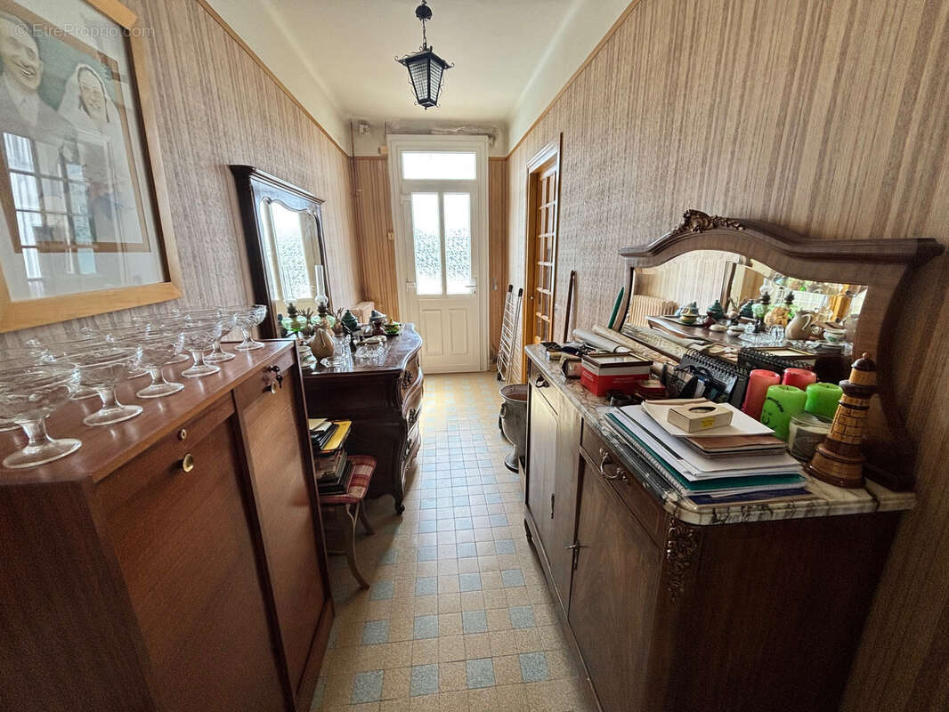 Grande propriété avec deux habitations, piscine et dépendances - photo 13