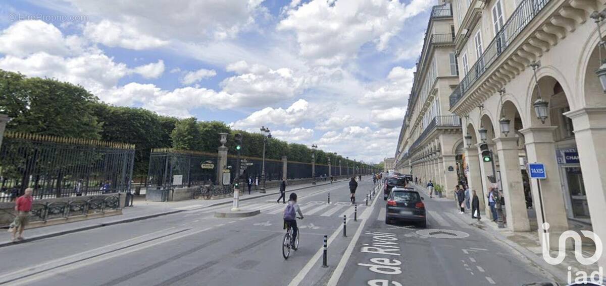 Photo 1 - Commerce à PARIS-4E