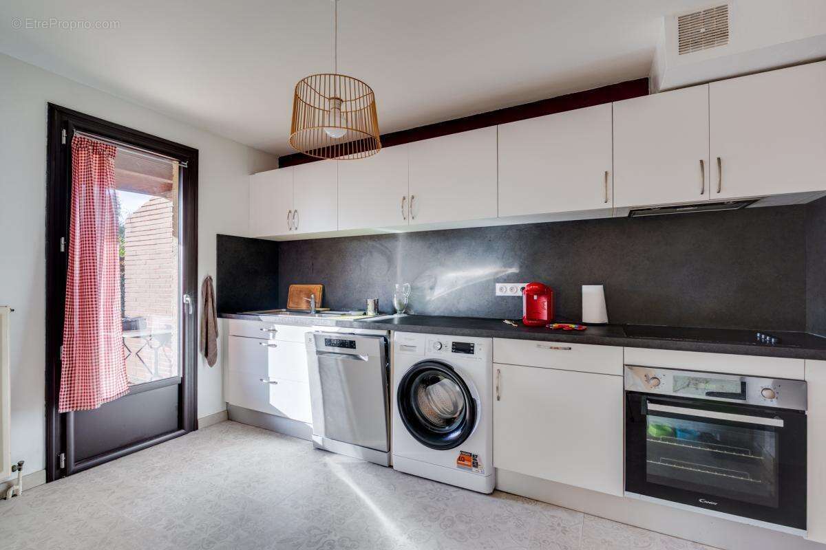 Maison à DREMIL-LAFAGE