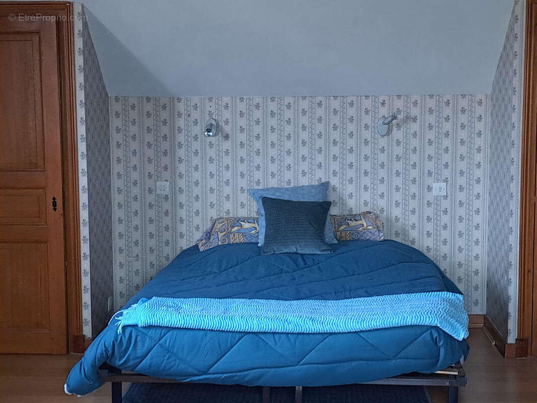 Maison à LE CHAMBON-SUR-LIGNON