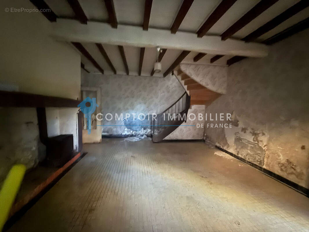 Maison à LAPEYROUSE-FOSSAT