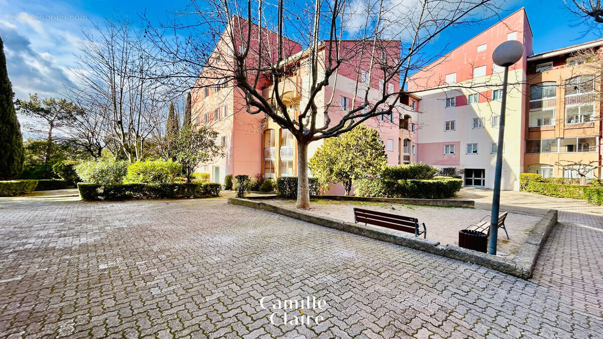 Autre à AIX-EN-PROVENCE