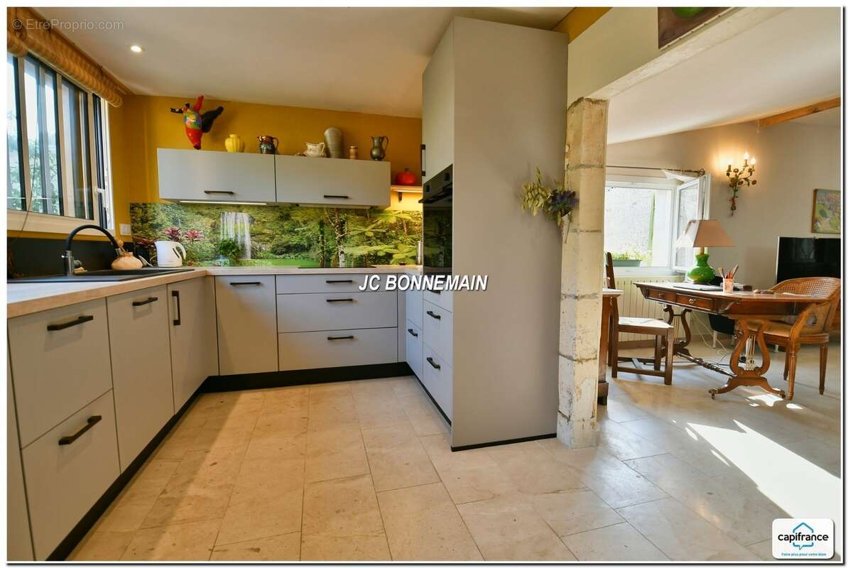 Maison à vendre - Plain Pied - Jardin - Garage - 105 m² - 3 pièces LA TREMBLADE (17) - photo 6