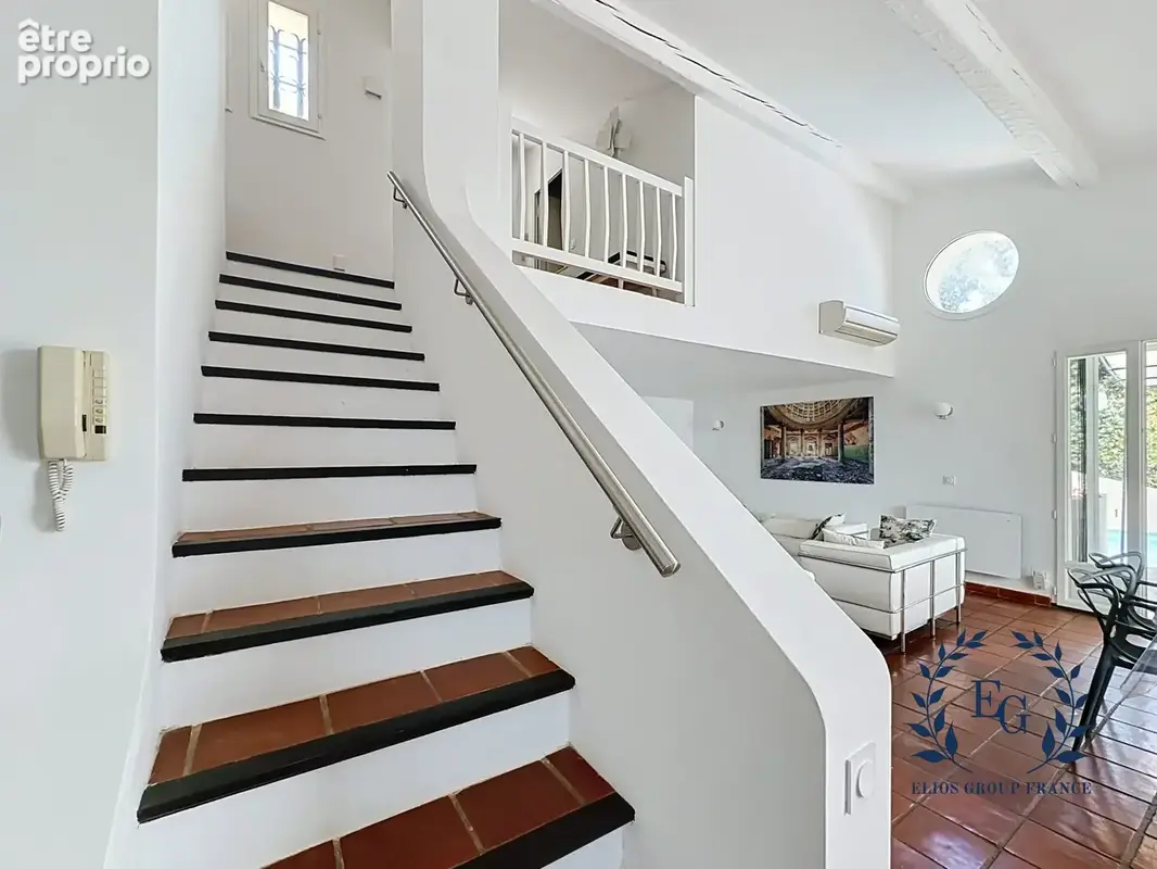 Maison 7 pièces 153 m² à vendre à Gareoult (83136) - photo 6