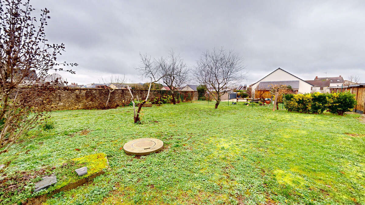 Maison à FOURCHAMBAULT