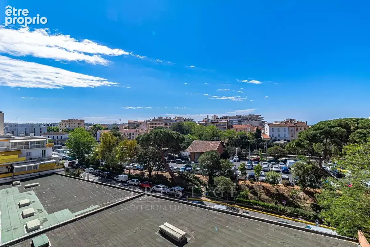 juan les pins  viager occupé T3 terrasse sud & balcon, parking et cave - photo 9