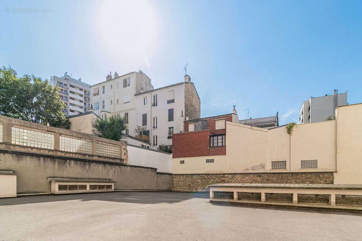 Appartement à PARIS-20E