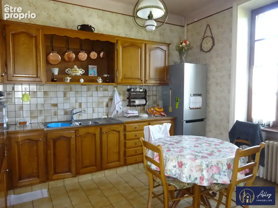 Maison 9 pièces 155 m² à vendre à Merlines (19340) - photo 2