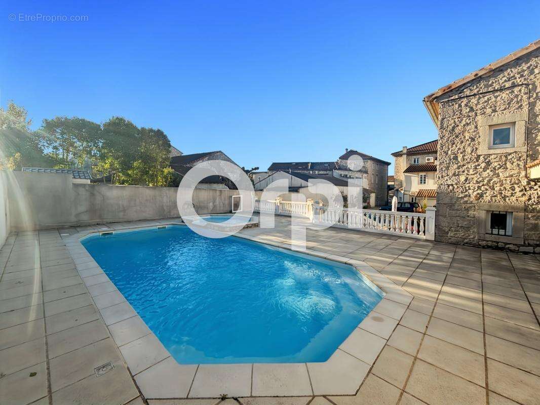 Appartement à RUOMS