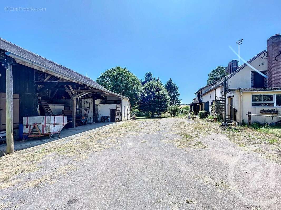 Maison à SAINT-VALERIEN