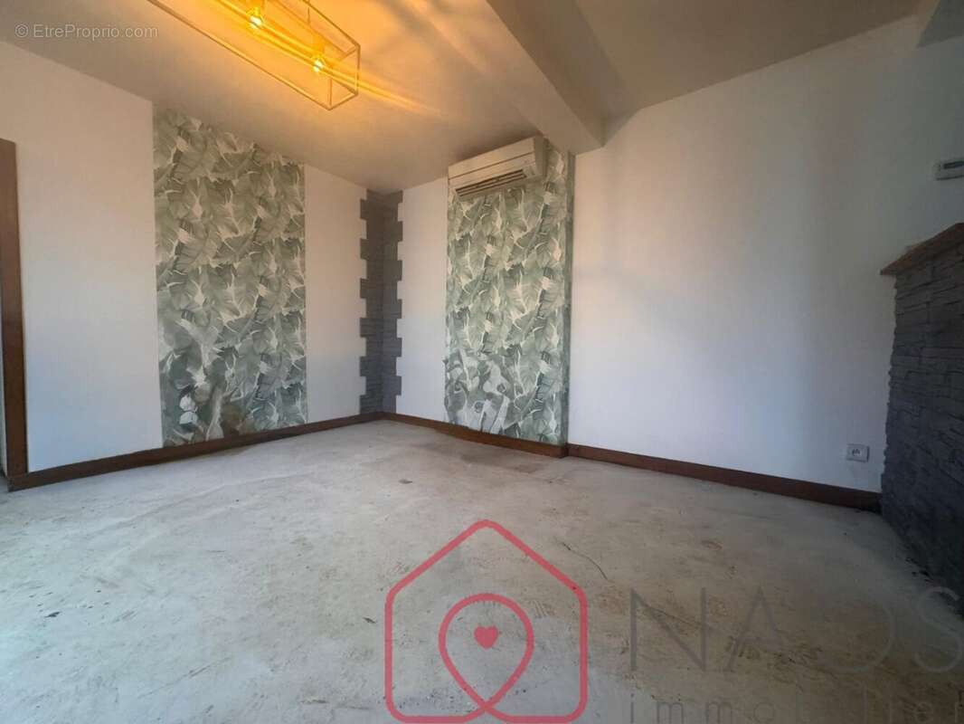 Maison à REMILLY-AILLICOURT