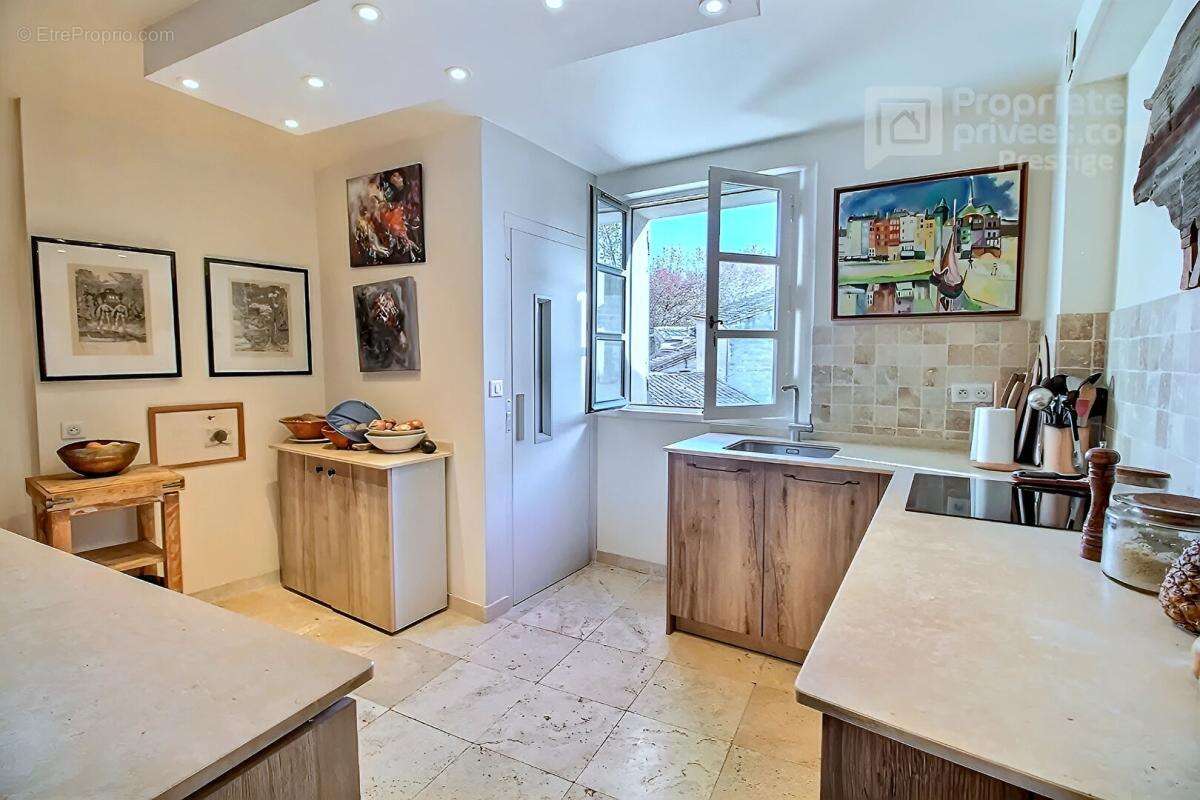 Appartement à UZES