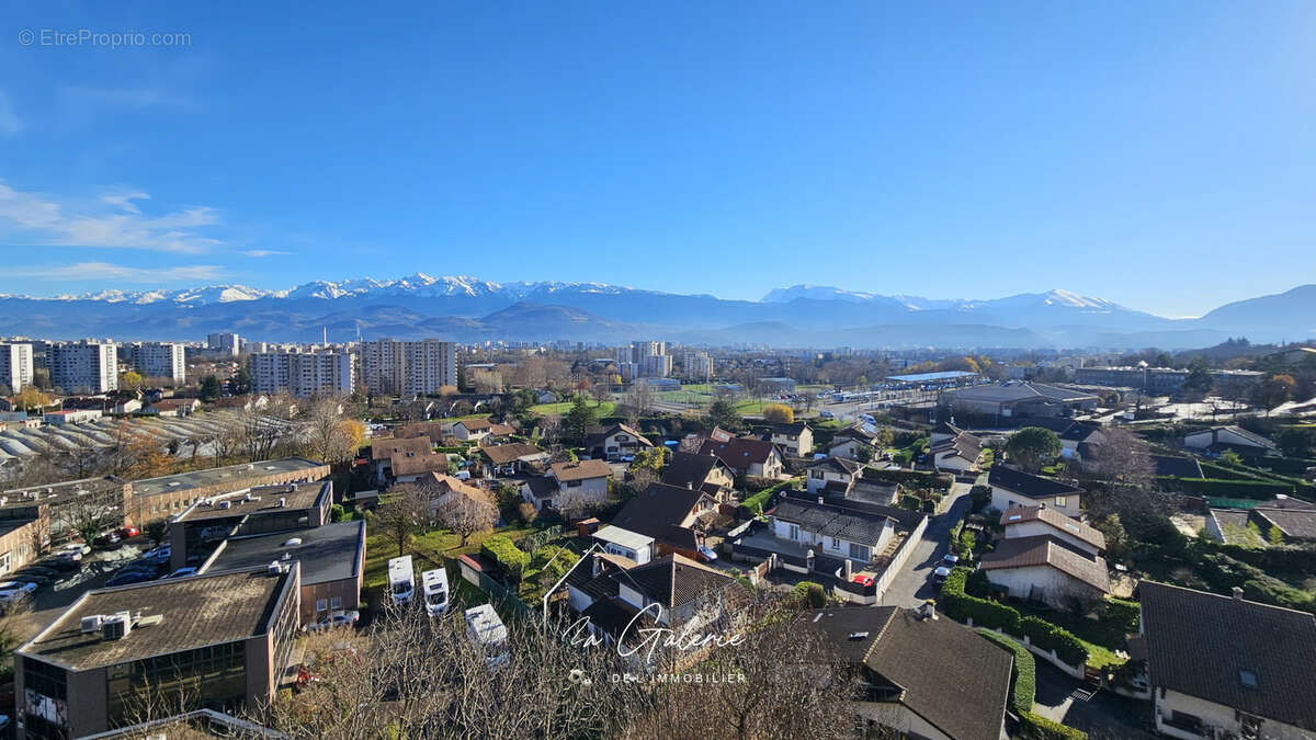 Appartement à SEYSSINET-PARISET