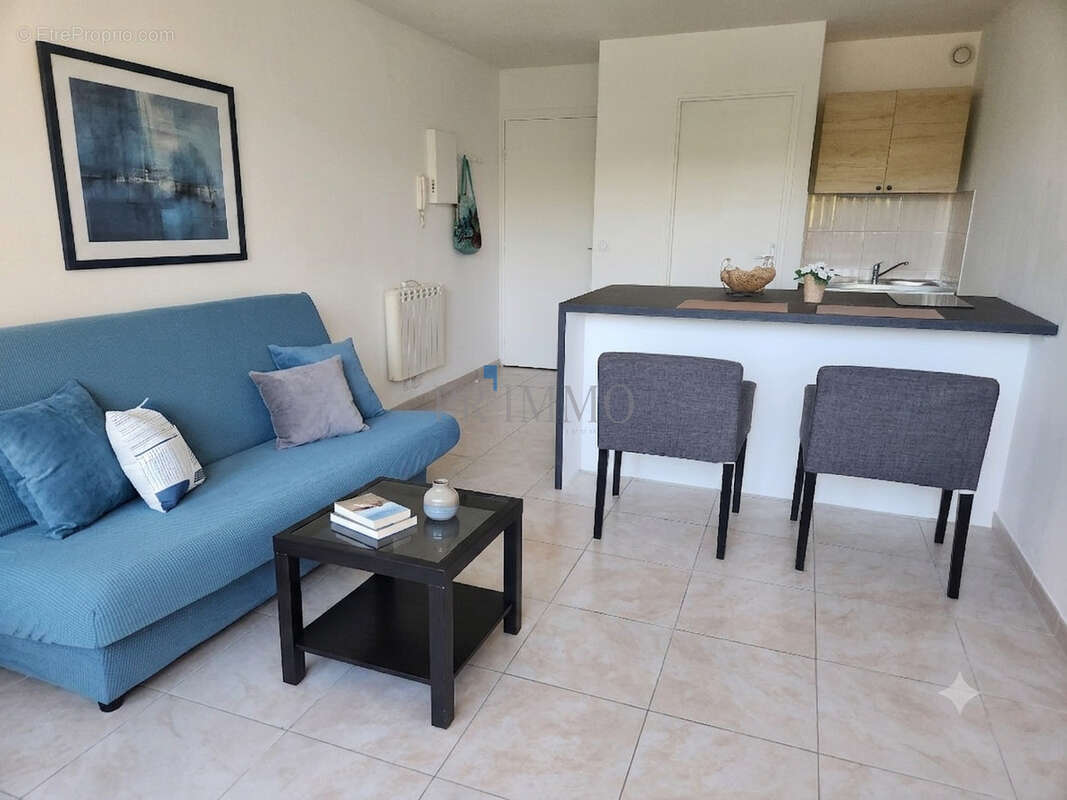 Fréjus   Studio de 24 m2 avec parking, cave et loggia   Résidence sécurisée - photo 5