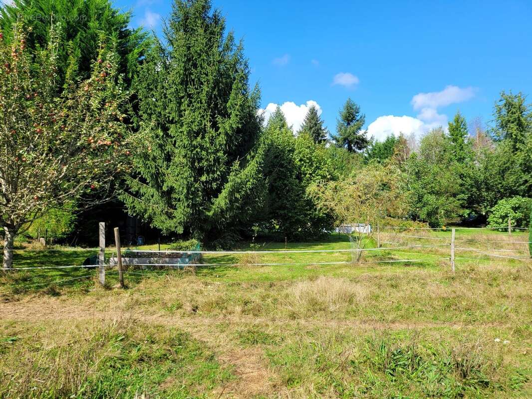 Maison à SAINT-YRIEIX-LA-PERCHE