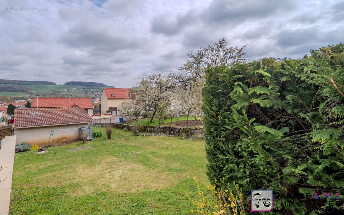 Maison à BELLEVILLE