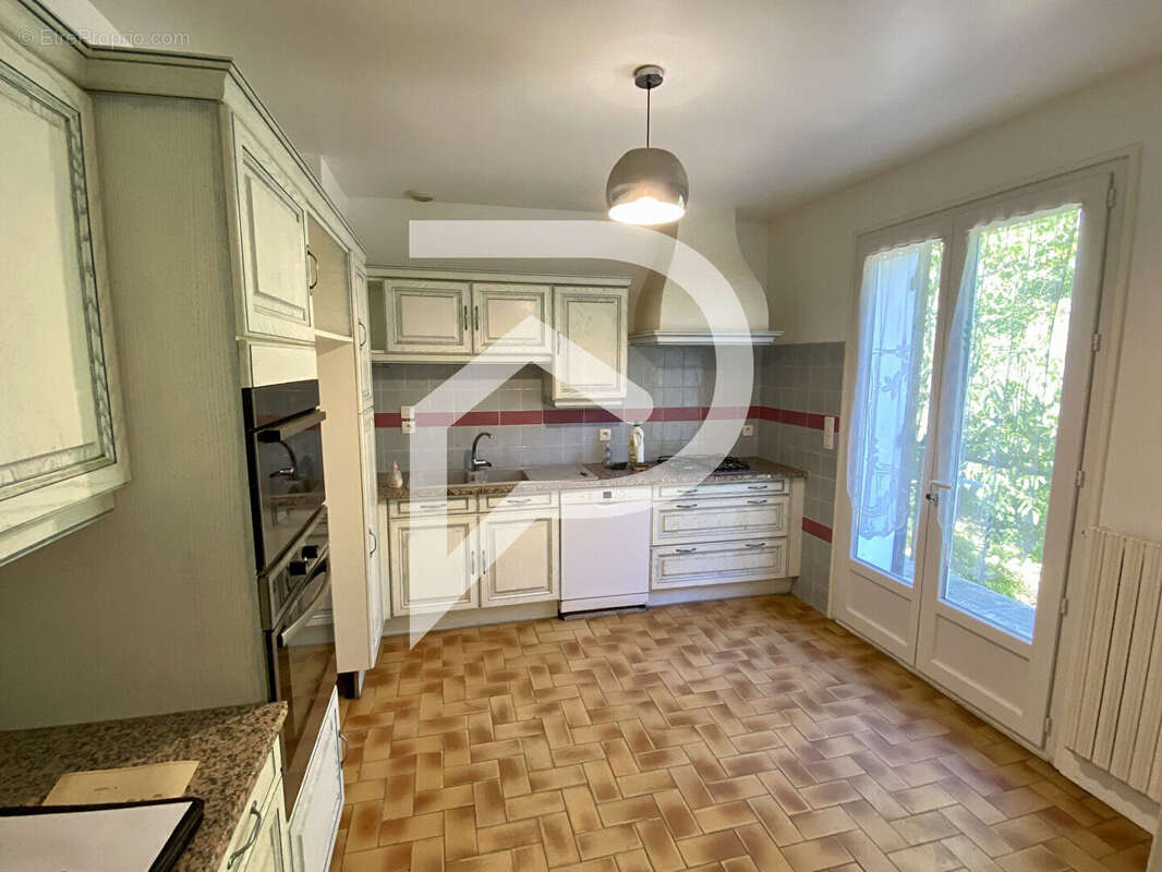 Maison à SAINT-JEAN-D&#039;ATAUX