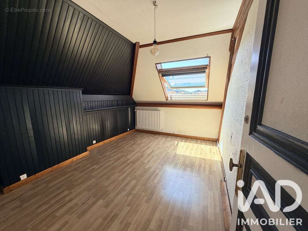 Appartement 110 m² à Autun  - photo 9