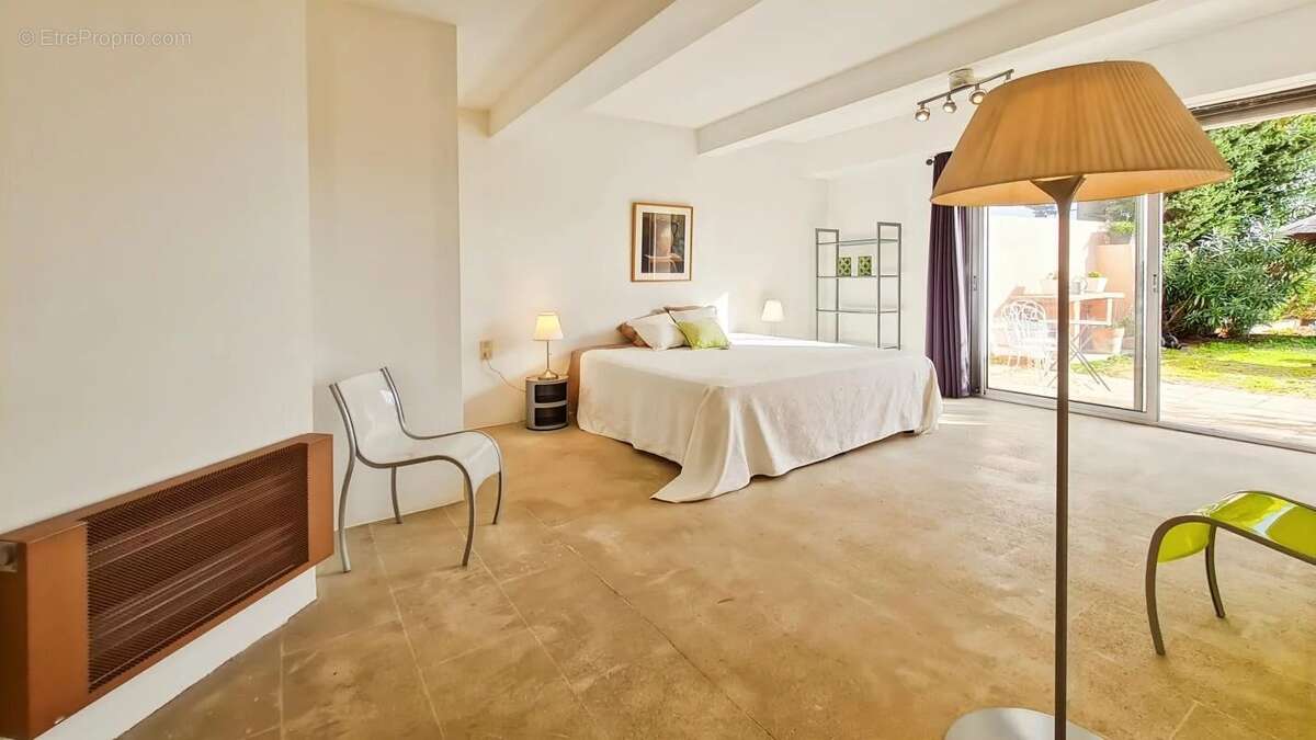 Maison à LES ANGLES