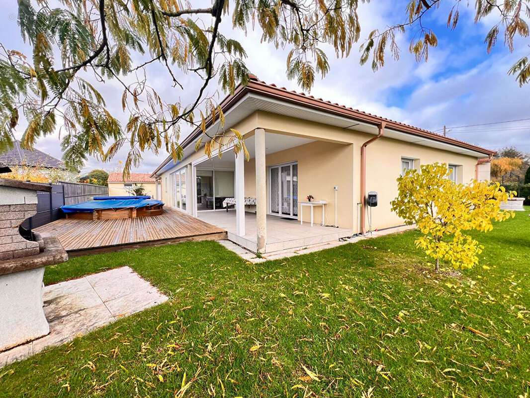 Maison à XERMAMENIL