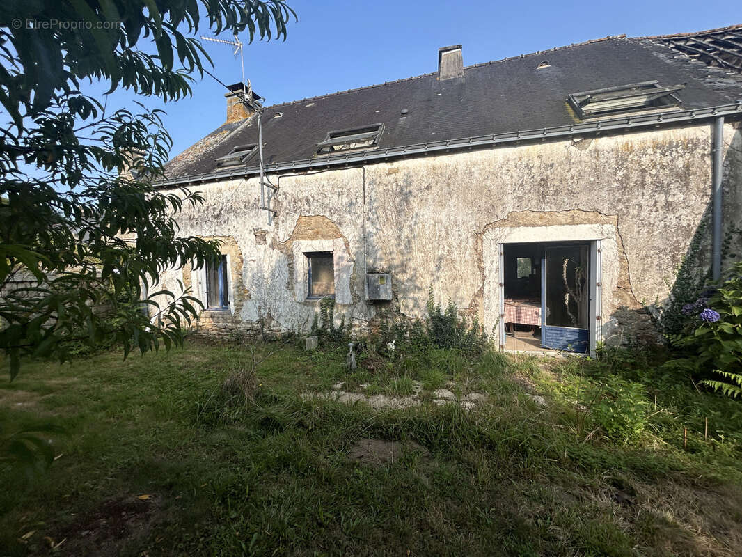 Maison à SURZUR