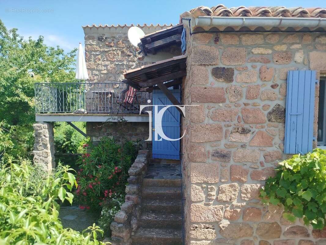 Exclusivité  authentique maison de hameau en pierre avec deux jardins attenants * car port * 10 minuters des commodites * - photo 26