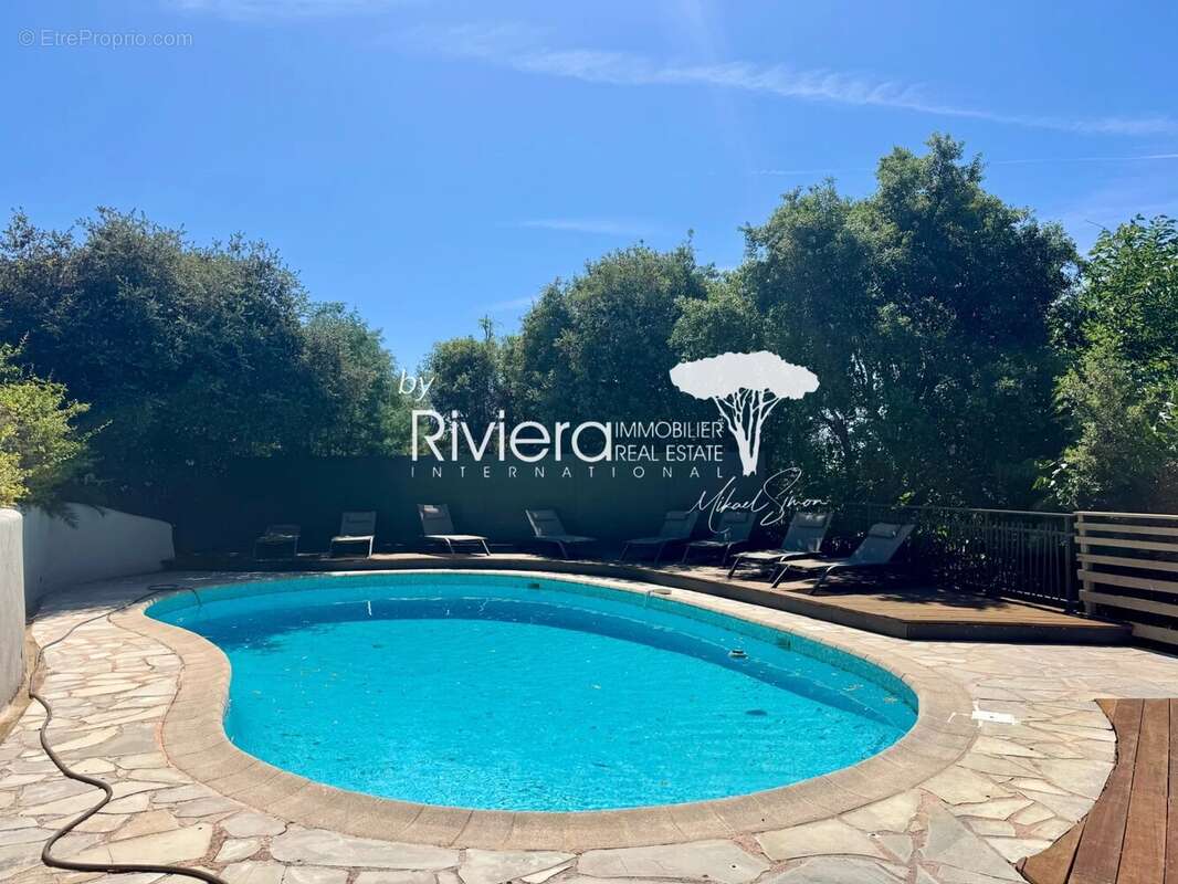 La croix-valmer - villa rénovée avec vue mer & piscine - photo 5