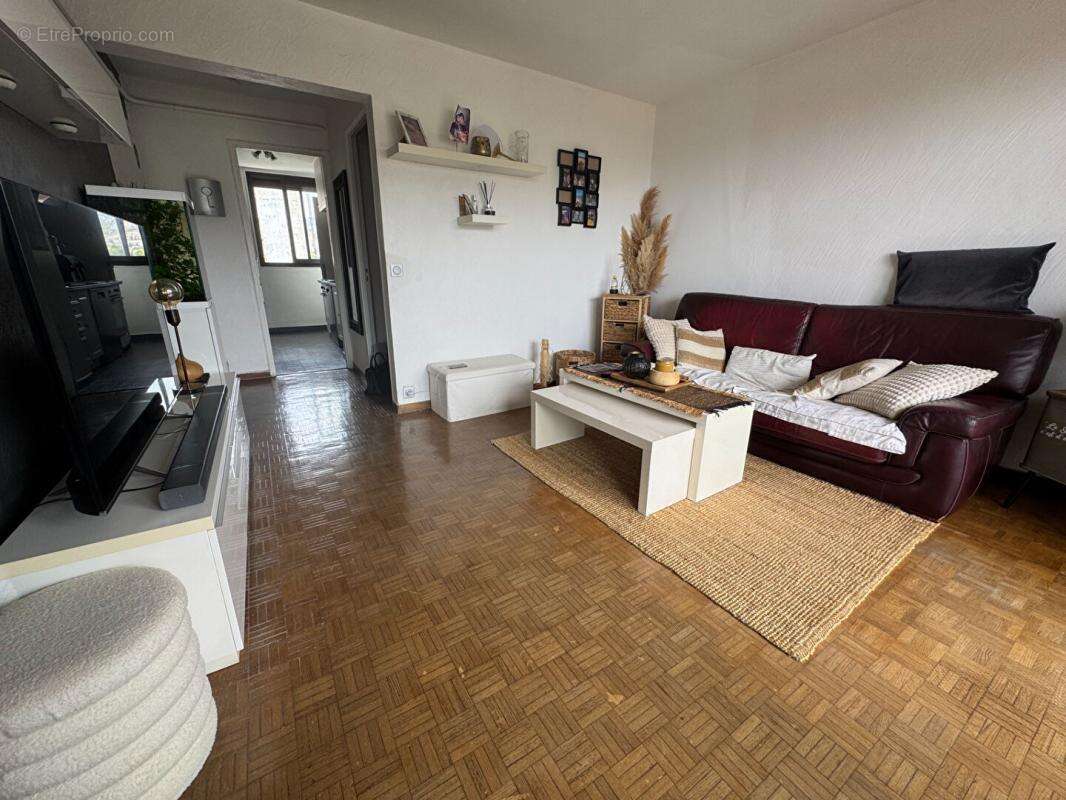 Appartement à MARSEILLE-9E