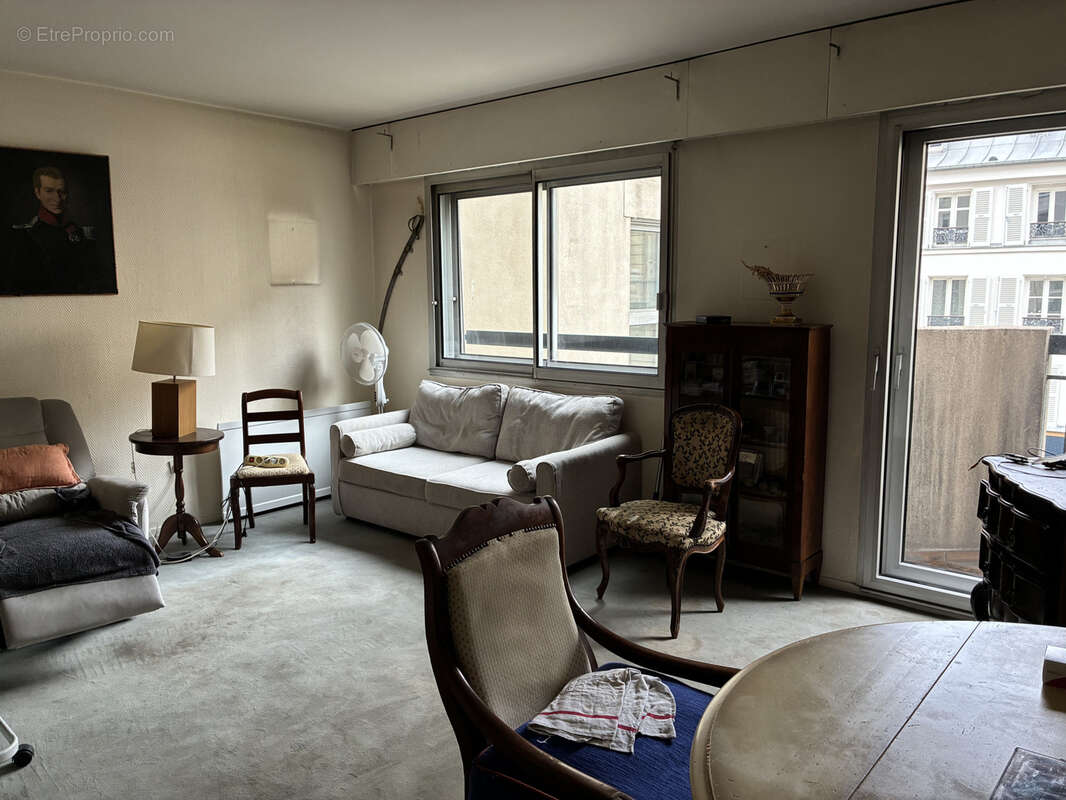 Appartement à PARIS-15E