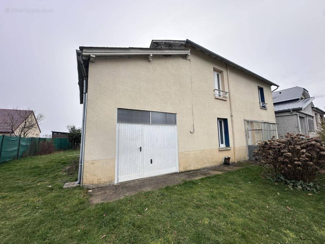Maison à LA PORCHERIE