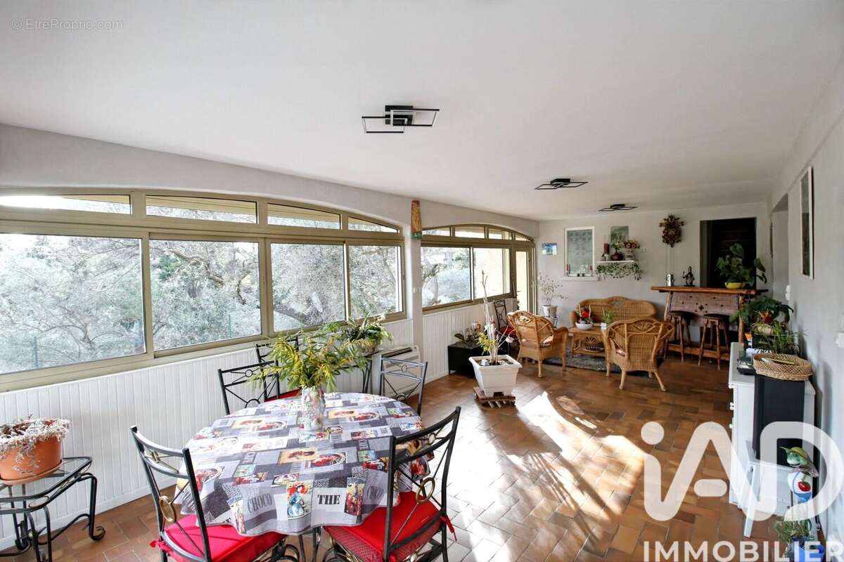 Photo 3 - Maison à VELAUX