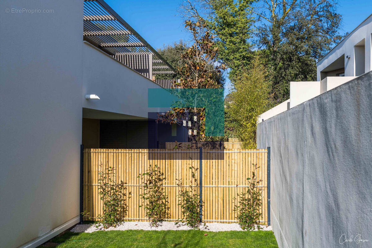 Appartement à CASTELNAU-LE-LEZ