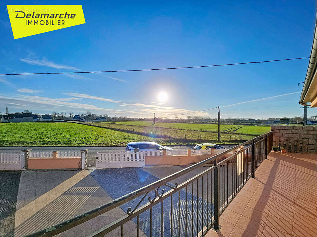 Maison à BRICQUEVILLE-SUR-MER