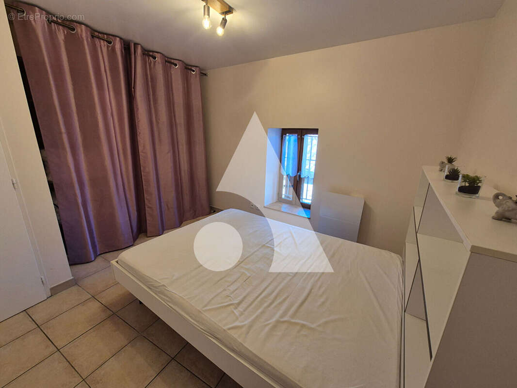 Maison à vendre à Vinezac (07110) - Maison de village rénovée et meublée - photo 3