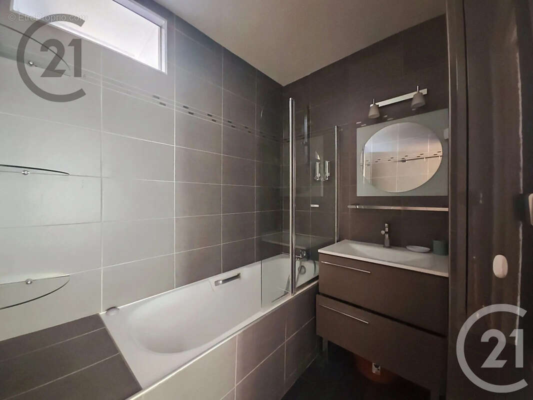 Appartement 71 m² à Reims  - photo 8